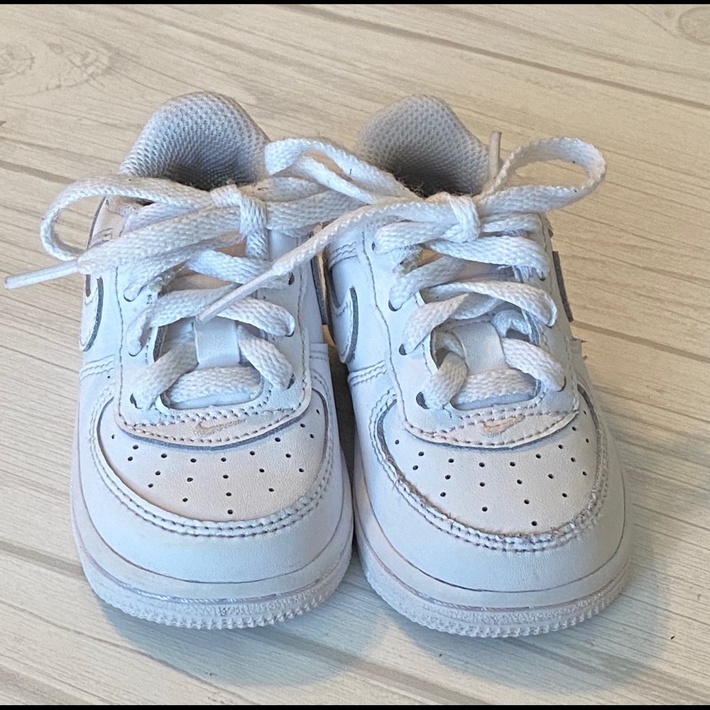 (SOLD) Nike Force 1’s